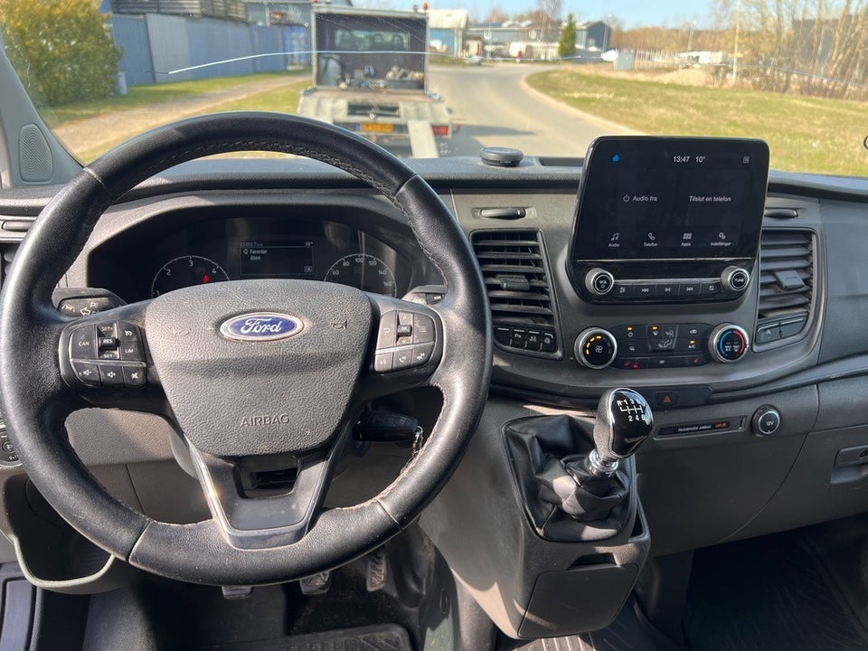 Ford Transit Custom 300 L2 2,0 TDCi 130 Trend