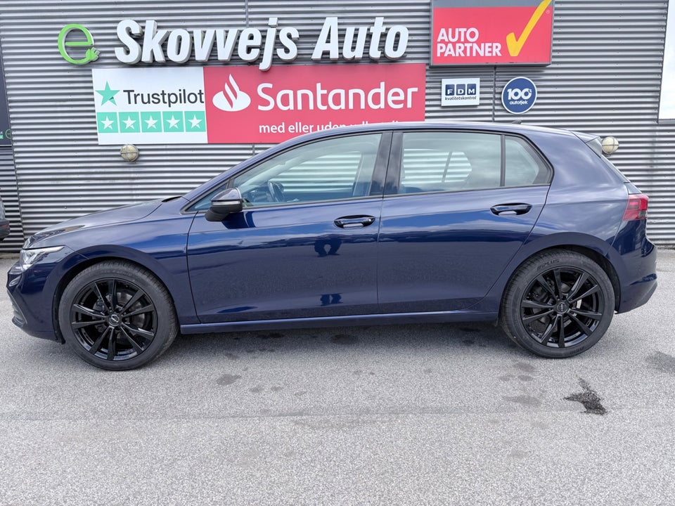 VW Golf VIII 2,0 TDi 115 Life DSG 5d