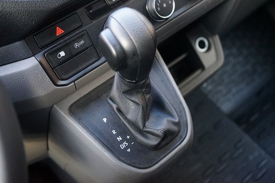 VW Crafter 35 2,0 TDi 140 Kassevogn L3H1