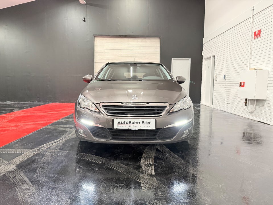 Peugeot 308 1,6 BlueHDi 120 Style 5d