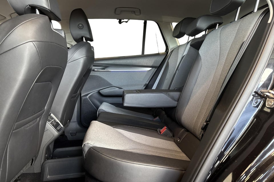 Skoda Enyaq 60 iV Loft 5d