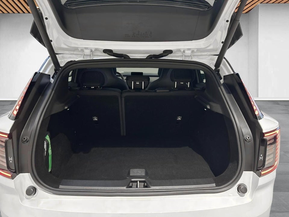 Volvo EX30 Extended Range Ultra 5d