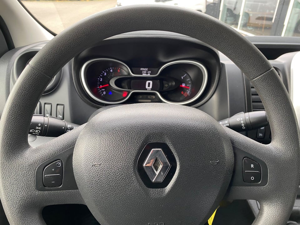 Renault Trafic T29 2,0 dCi 145 L2H1