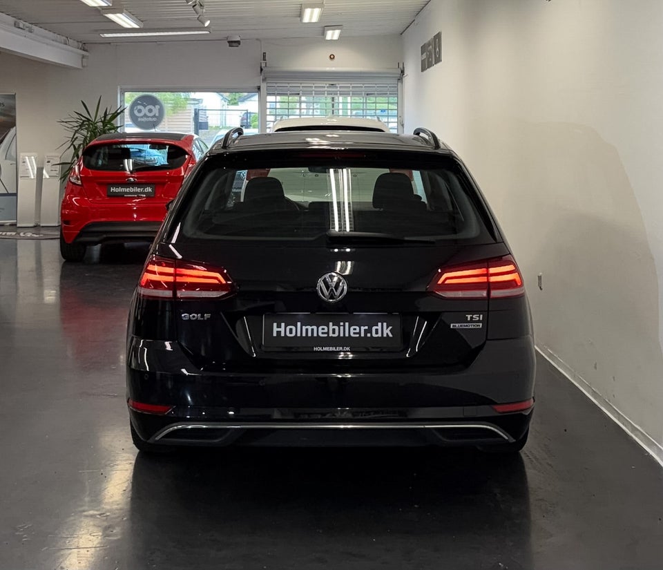 VW Golf VII 1,5 TSi 130 Comfortline Variant DSG 5d