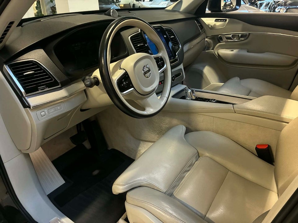 Volvo XC90 2,0 T8 407 Inscription aut. AWD 7prs 5d