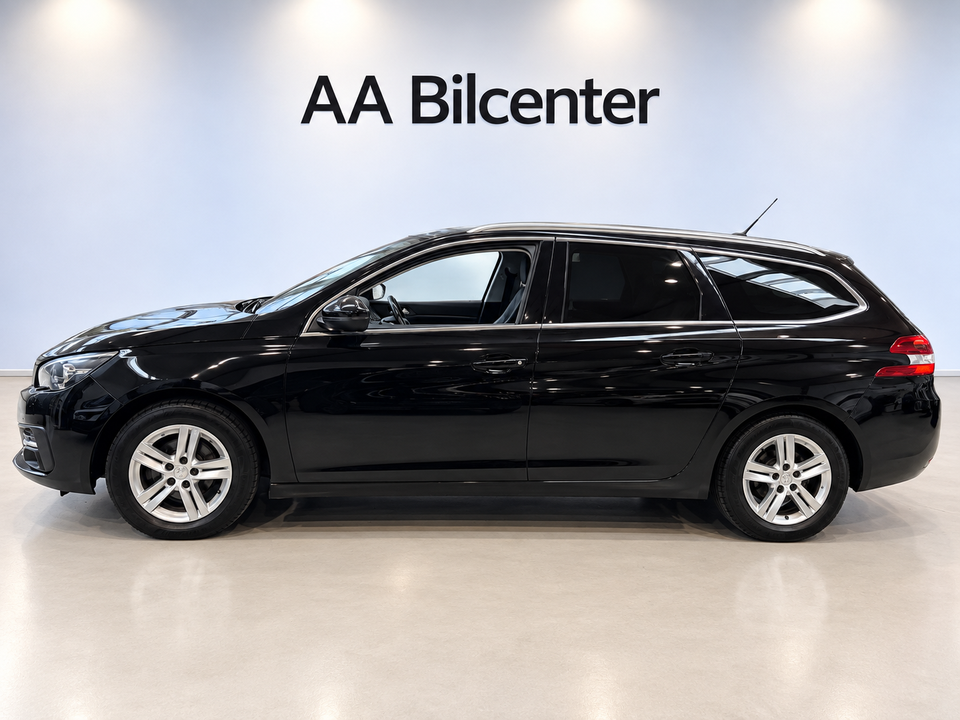 Peugeot 308 1,5 BlueHDi 130 Allure+ Sky SW 5d