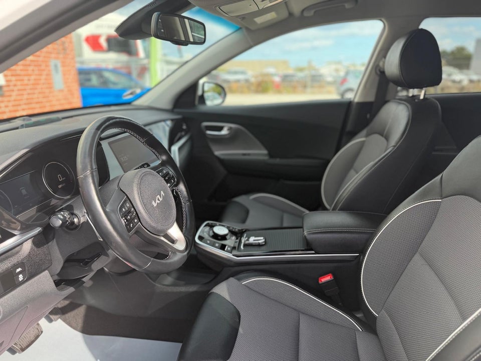 Kia Niro 64 EV Prestige 5d