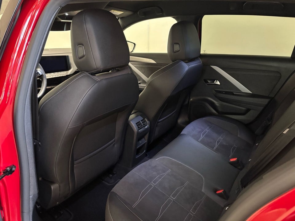 Opel Astra-e 54 GS Sports Tourer 5d
