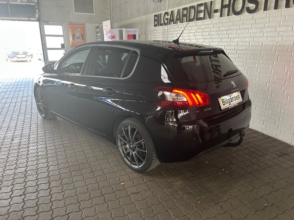 Peugeot 308 1,6 BlueHDi 120 Style 5d