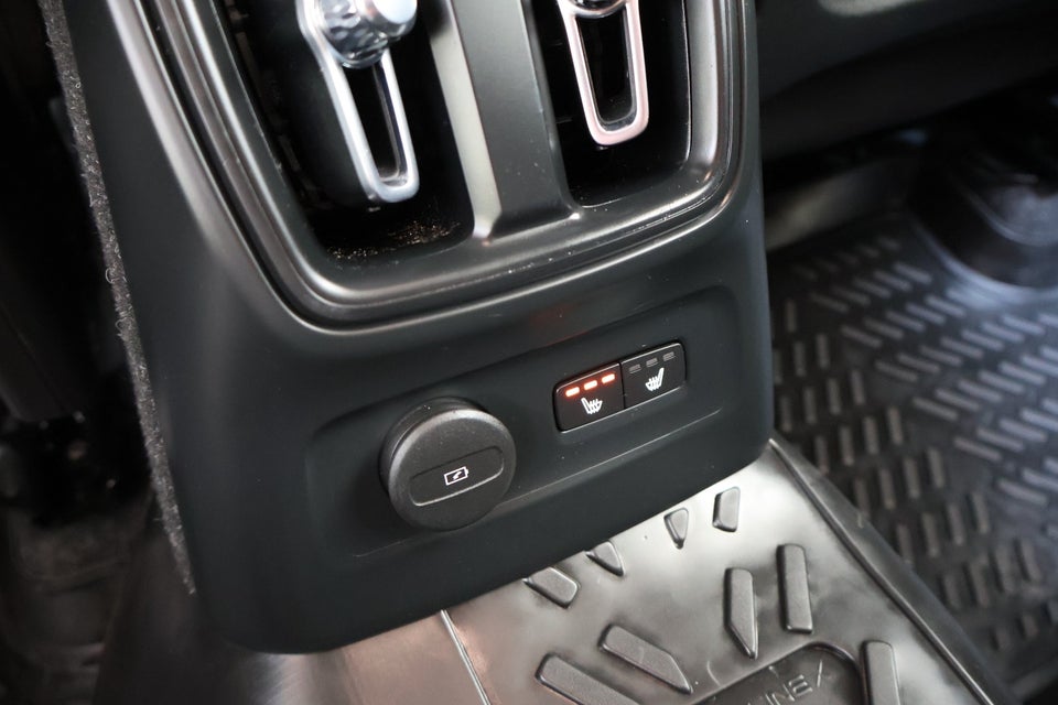 Volvo XC40 1,5 T5 ReCharge Inscription aut. 5d