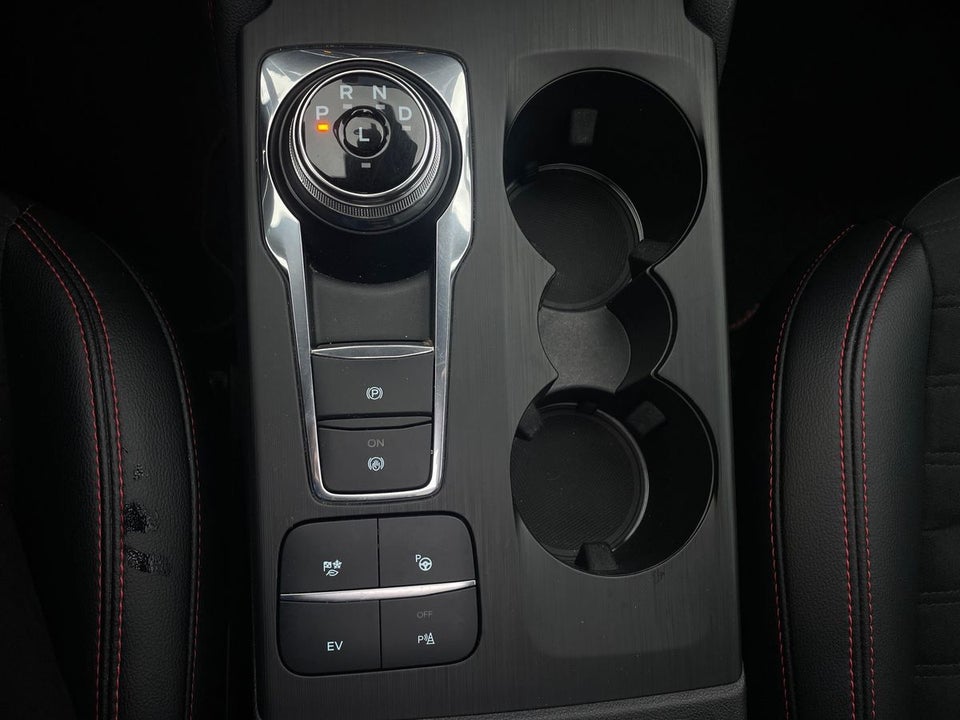 Ford Kuga 2,5 PHEV ST-Line X CVT 5d