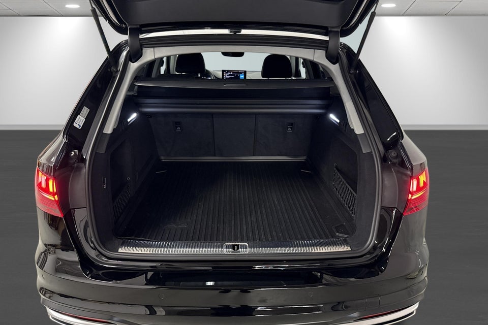 Audi A4 40 TFSi Advanced Prestige Tour plus Avant S-tr. 5d