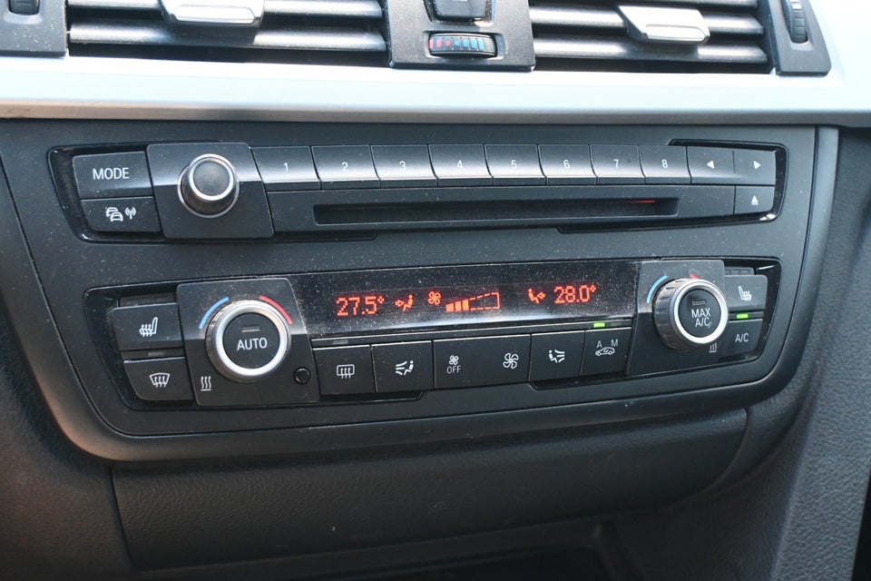 BMW 320d 2,0 Touring 5d