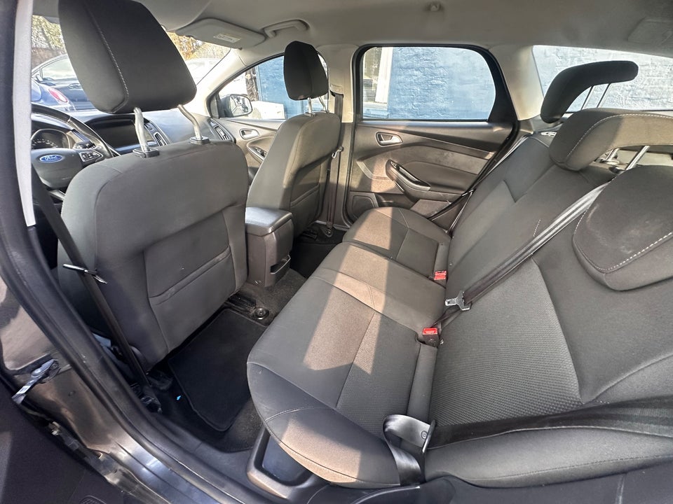 Ford Focus 1,0 SCTi 125 Business stc. 5d