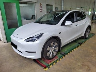 Tesla Model Y Long Range AWD 5d