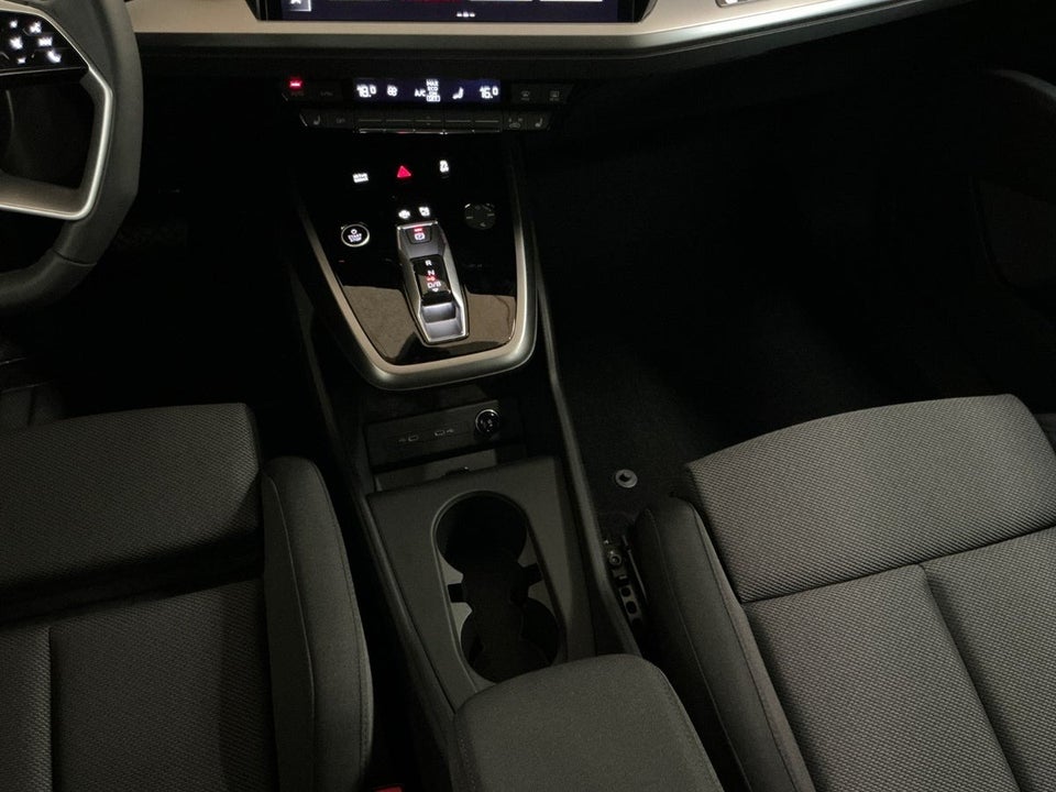 Audi Q4 e-tron 55 S-line quattro 5d