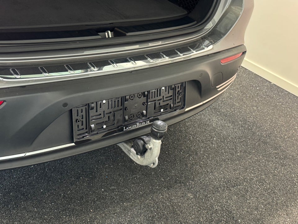 Mercedes EQA300 Progressive 4Matic 5d