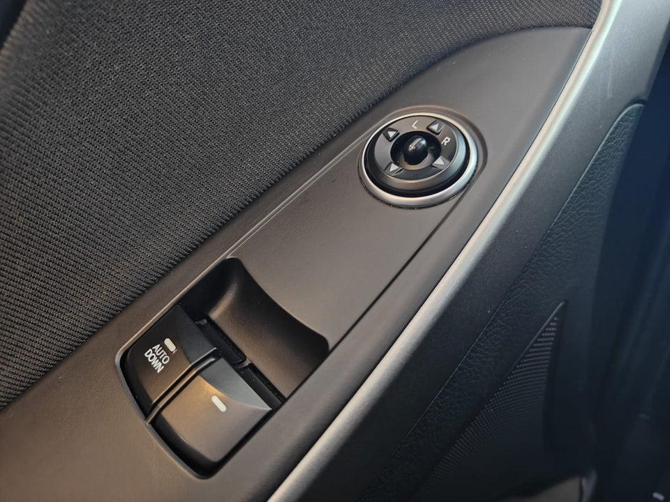 Hyundai i30 1,6 GDi Comfort Eco 5d