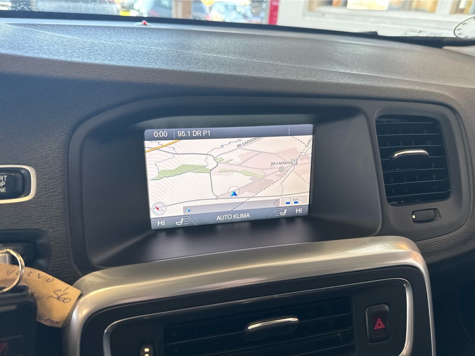 Volvo S60 2,0 T5 240 Summum aut. 4d