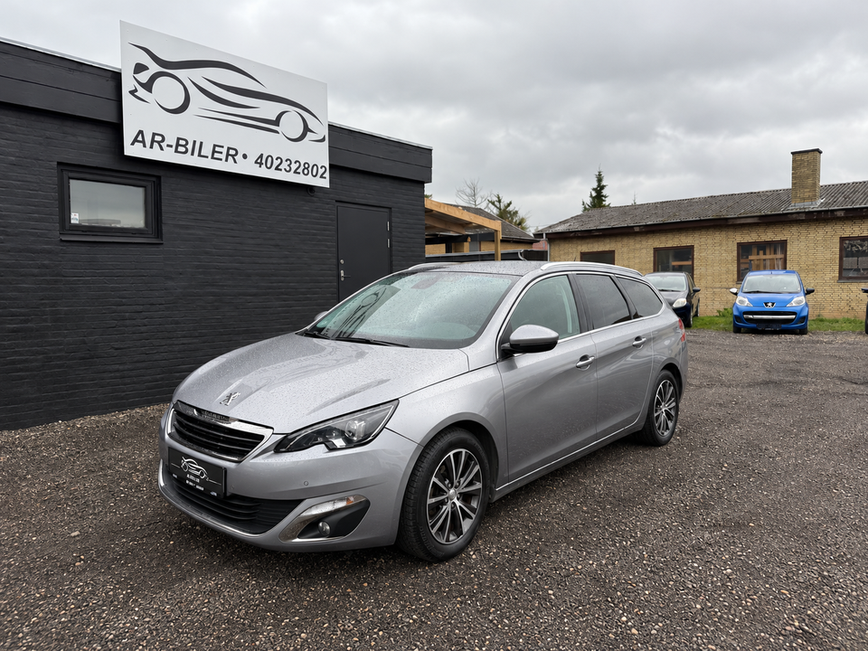 Peugeot 308 1,6 BlueHDi 120 Allure Sky 5d