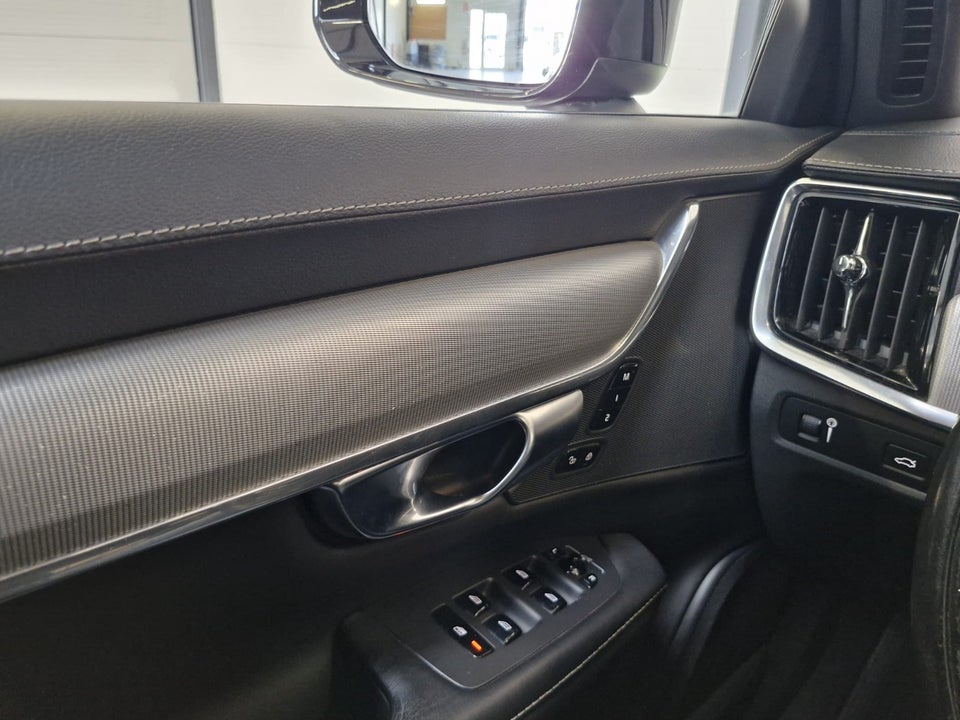 Volvo V90 CC 2,0 T6 320 Pro aut. AWD 5d