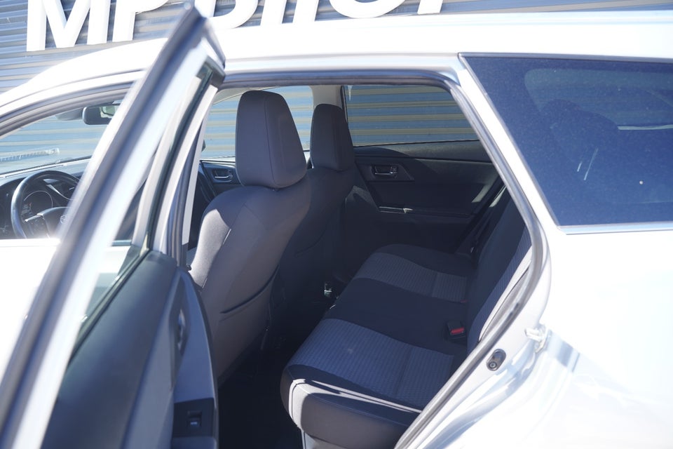 Toyota Auris 1,8 Hybrid H2 Style Touring Sports CVT 5d