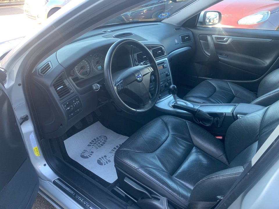 Volvo V70 2,4 140 5d