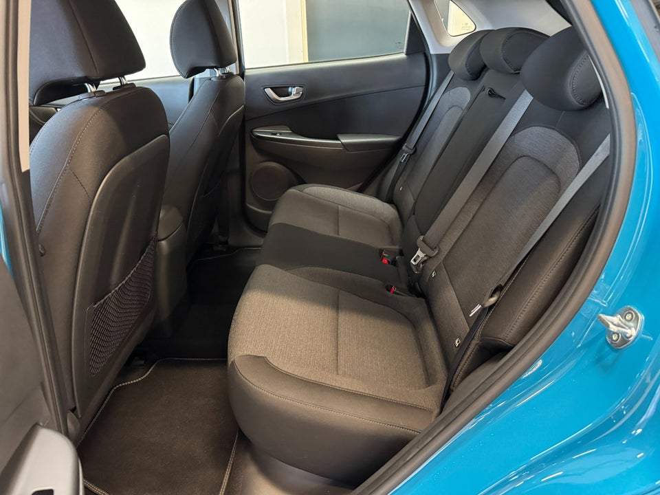 Hyundai Kona 39 EV Select 5d