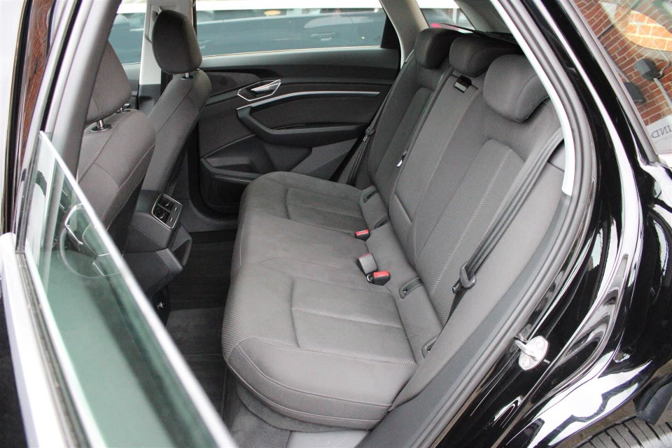 Audi e-tron 55 Prestige quattro 5d