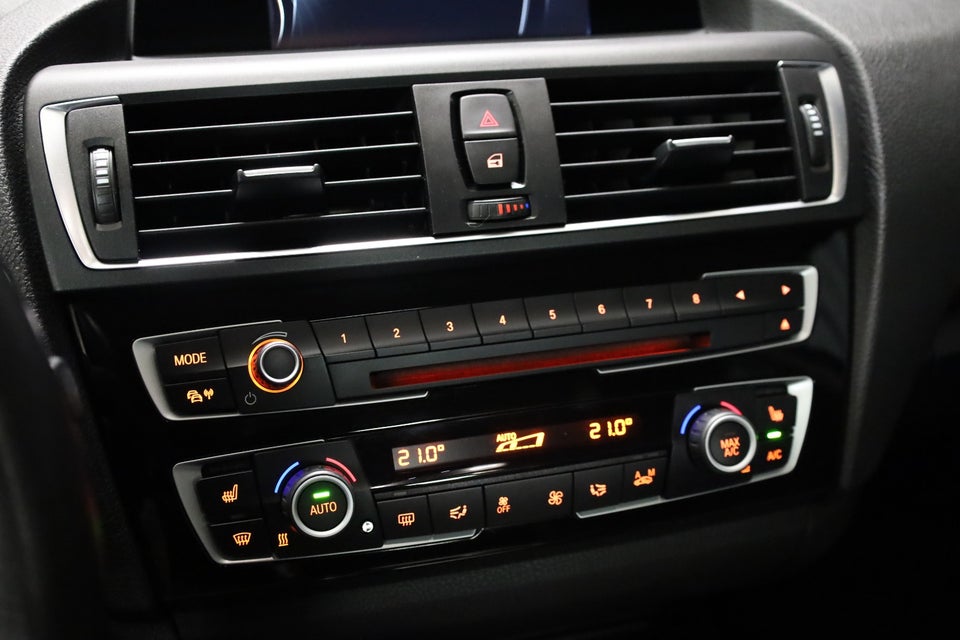 BMW 220i 2,0 Coupé aut. 2d