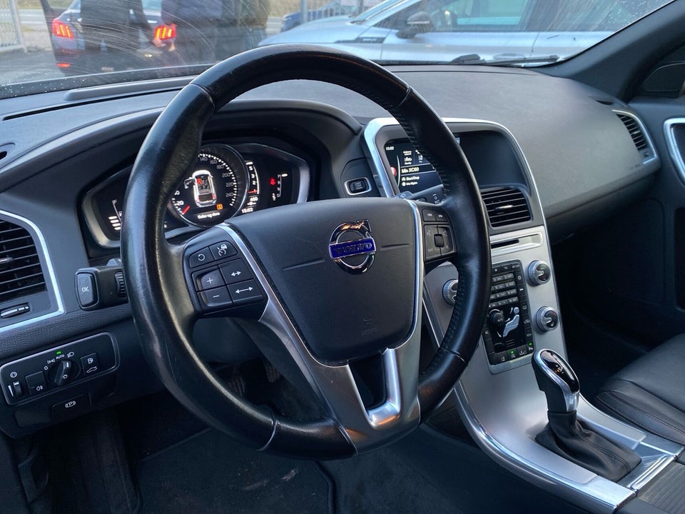 Volvo XC60 2,0 D4 190 Summum aut. Van 5d