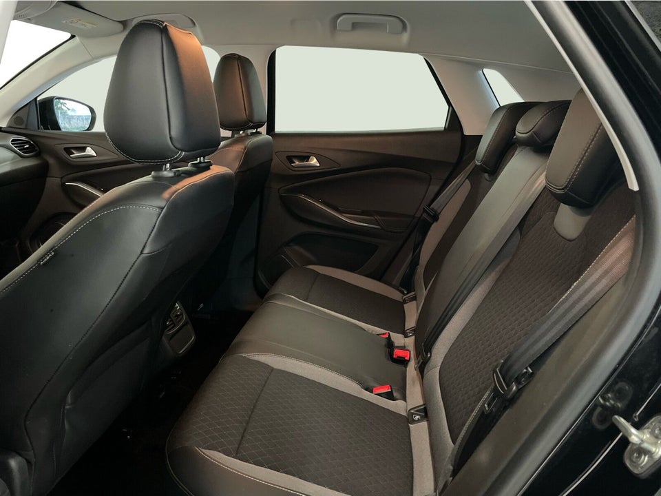 Opel Grandland X 1,5 CDTi 130 Elegance aut. 5d