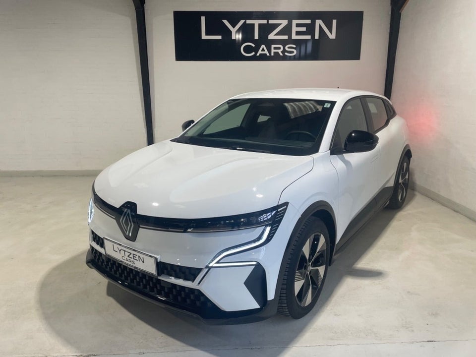 Renault Megane E-Tech 40 Equilibre 5d