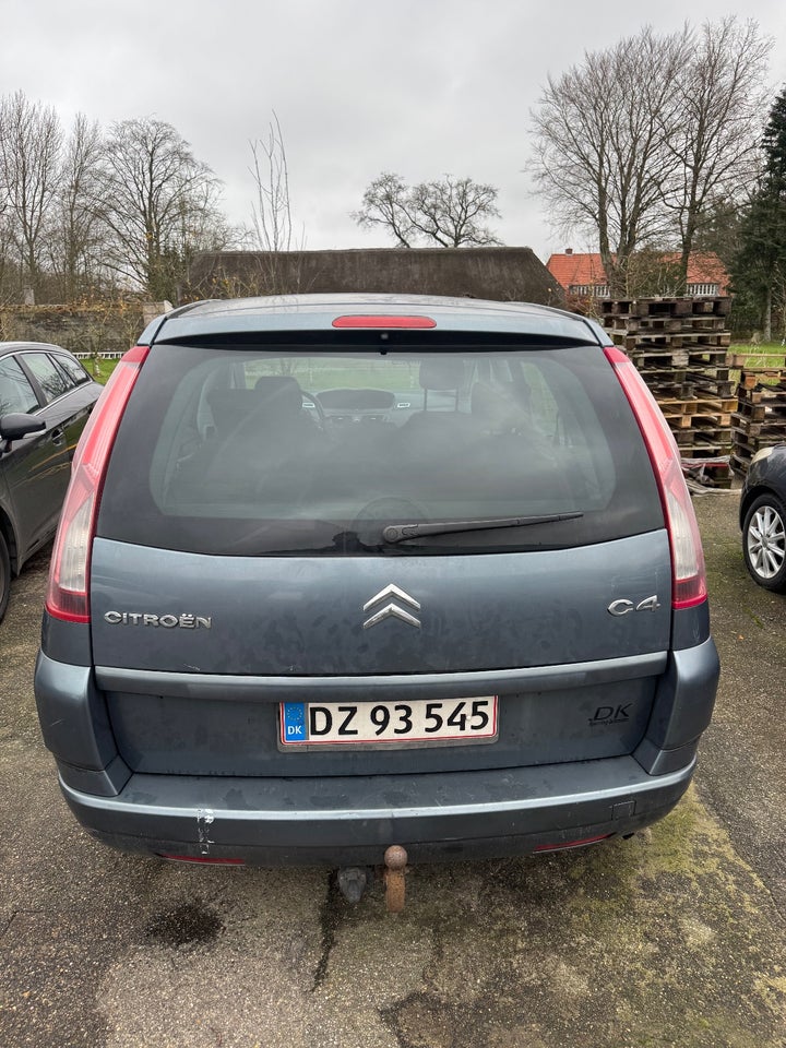 Citroën Grand C4 Picasso 1,8 16V Prestige 7prs 5d