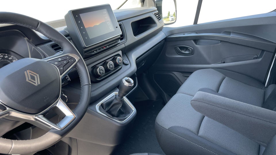 Renault Trafic 2,0 dCi 130 L2H1 Tekno