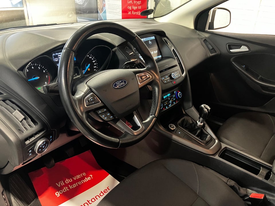 Ford Focus 1,0 SCTi 125 Business stc. 5d