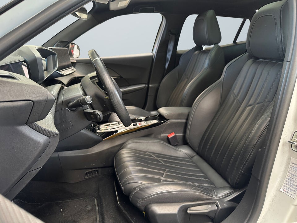Peugeot e-2008 50 GT Pack 5d