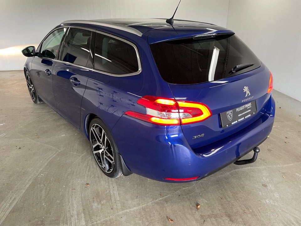 Peugeot 308 1,5 BlueHDi 130 Prestige SW EAT6 5d