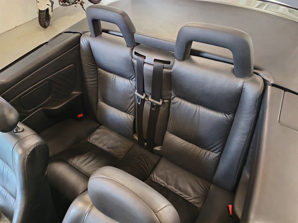 Opel Astra 1,8 16V Bertone Cabriolet 2d