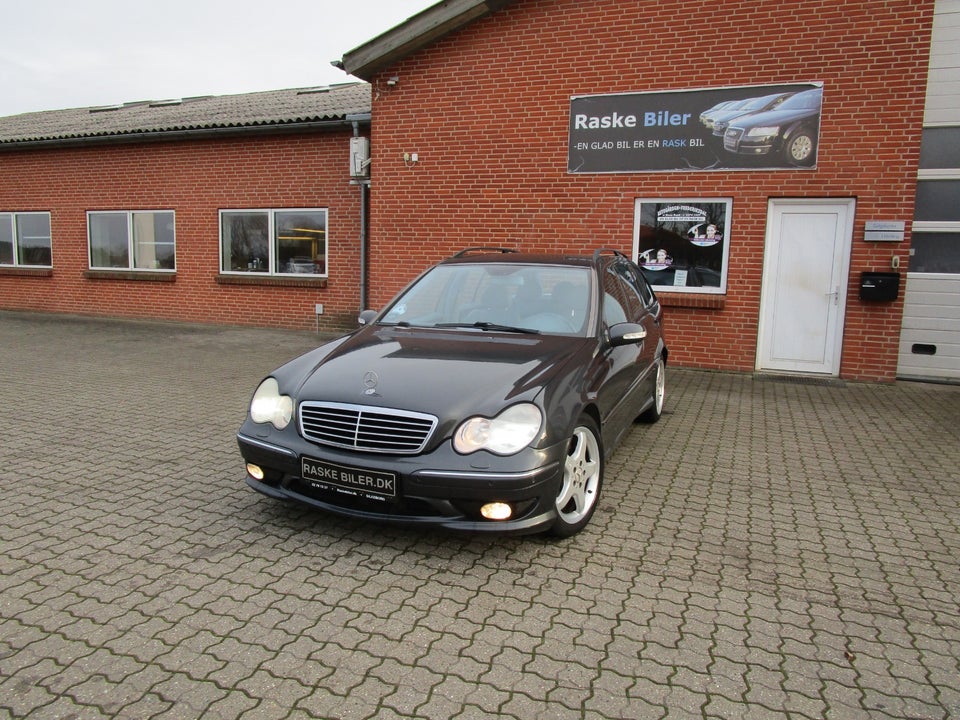 Mercedes C320 3,2 Avantgarde stc. aut. 5d