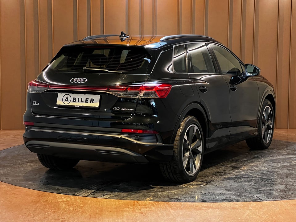 Audi Q4 e-tron 40  5d