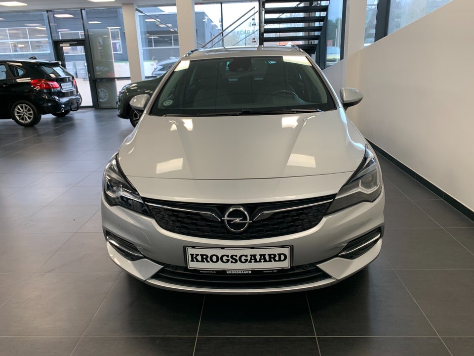 Opel Astra 1,2 T 110 Elegance Sports Tourer 5d