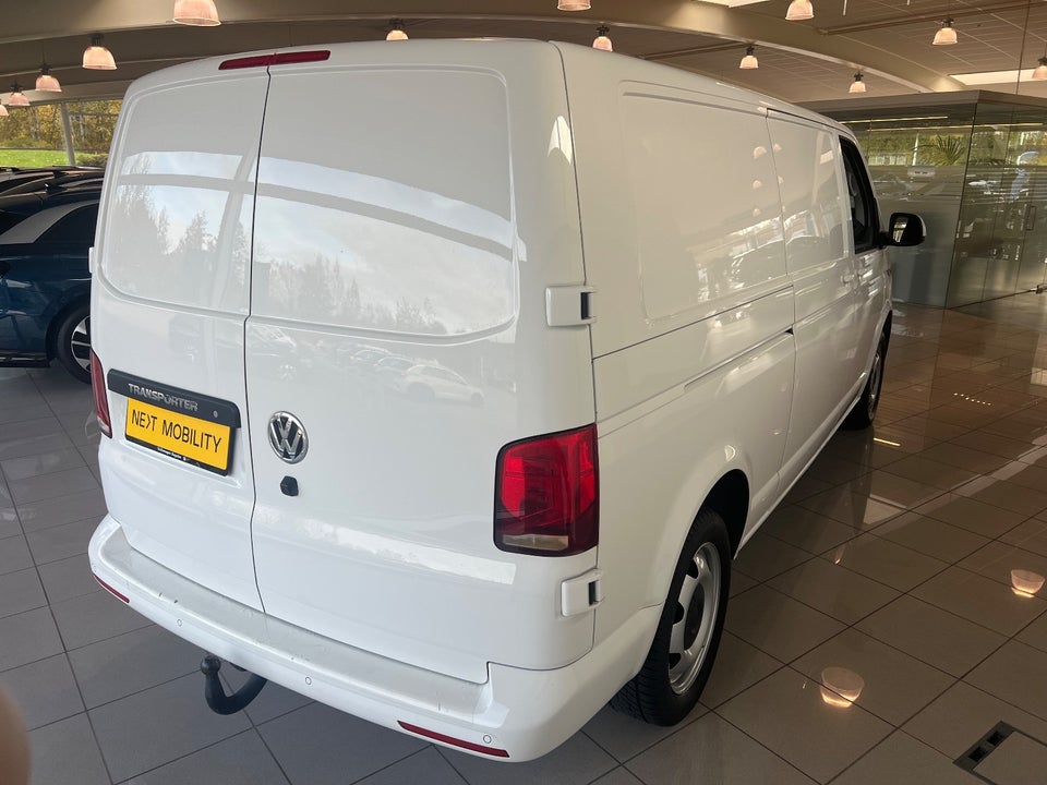 VW Transporter 2,0 TDi 150 Kassevogn DSG lang