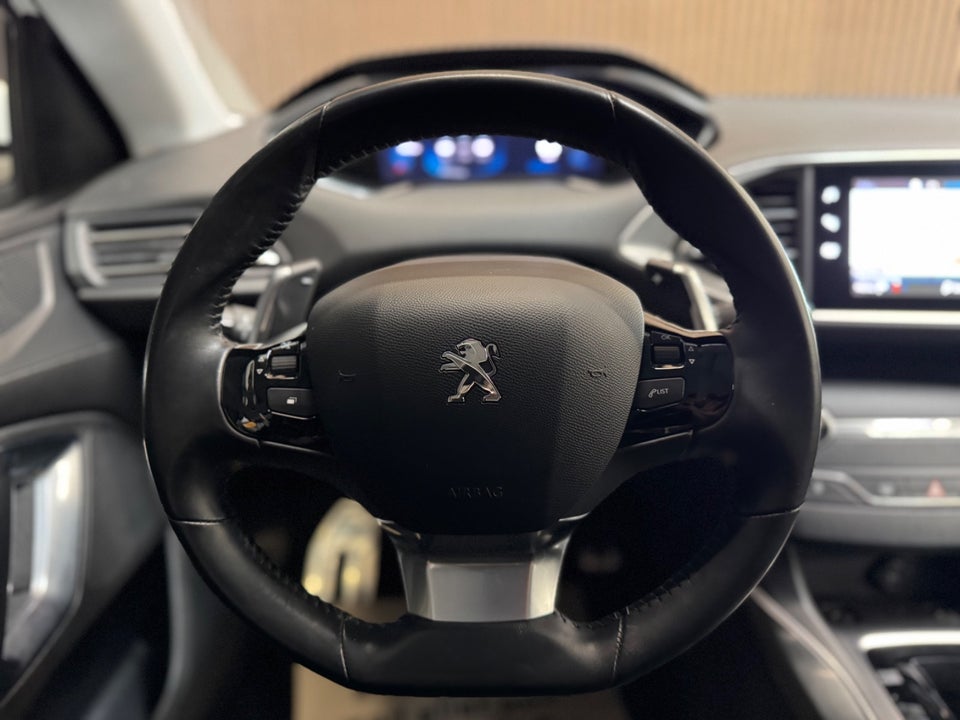 Peugeot 308 1,5 BlueHDi 130 Allure Pack SW EAT8 Van 5d