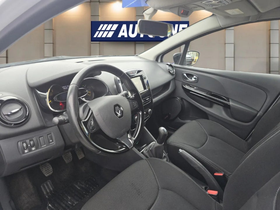 Renault Clio IV 0,9 TCe 90 Expression Sport Tourer 5d