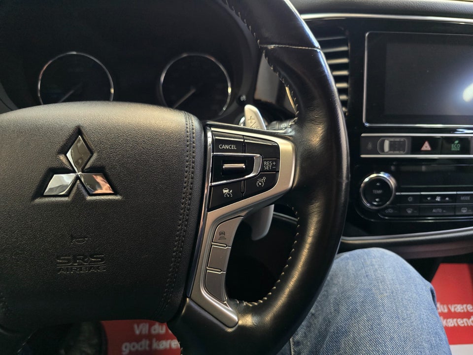 Mitsubishi Outlander 2,4 PHEV Intro Edition CVT 4WD 5d