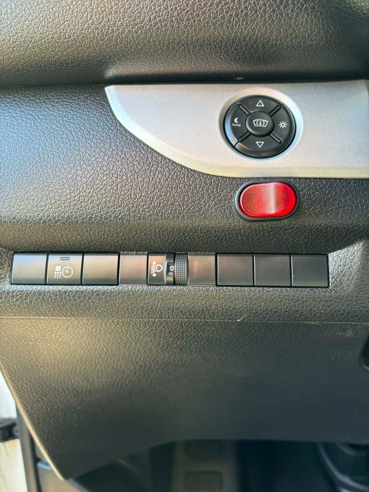 Peugeot Expert 2,0 BlueHDi 177 L2 Sport EAT8 Van