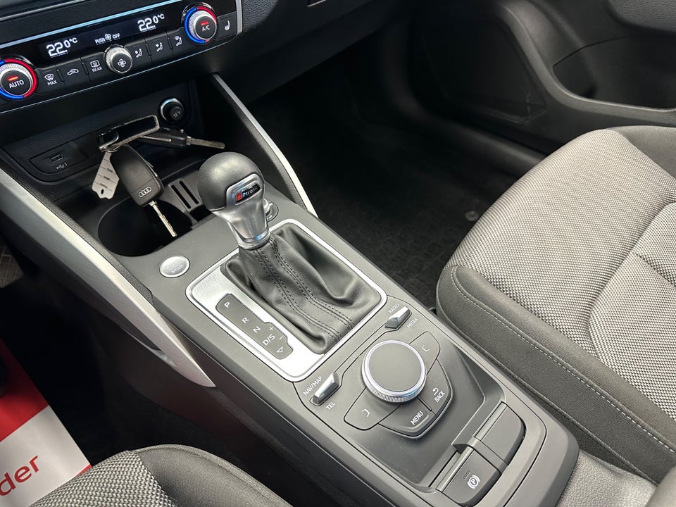 Audi Q2 35 TFSi S-tr. 5d