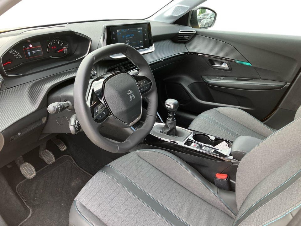 Peugeot 208 1,2 PureTech 100 Like 5d