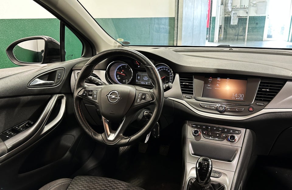 Opel Astra 1,6 CDTi 110 Enjoy 5d